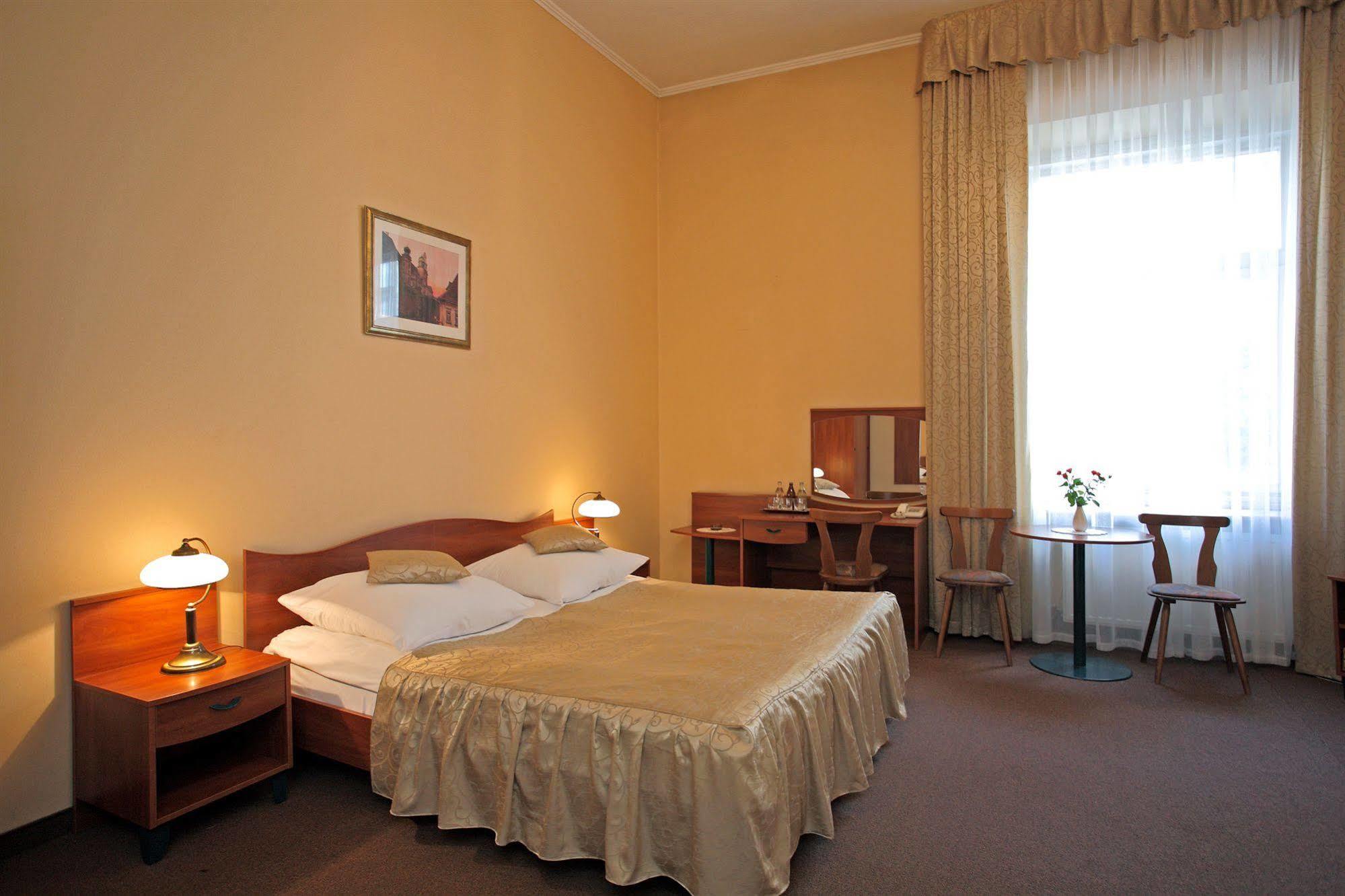 Hotel Fortuna Krakow Room photo